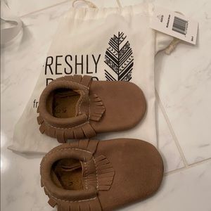 Never worn Freshly picked moccasins